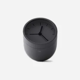 Simple Black Clock - c7娱乐